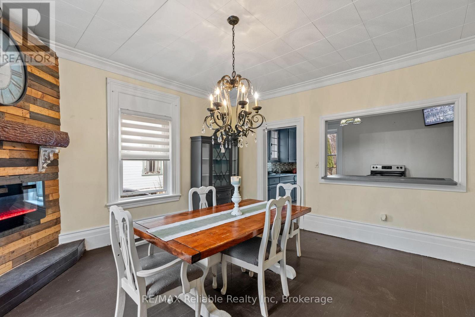 112 Goderich Street W, Huron East, Ontario  N0K 1W0 - Photo 13 - X12956850