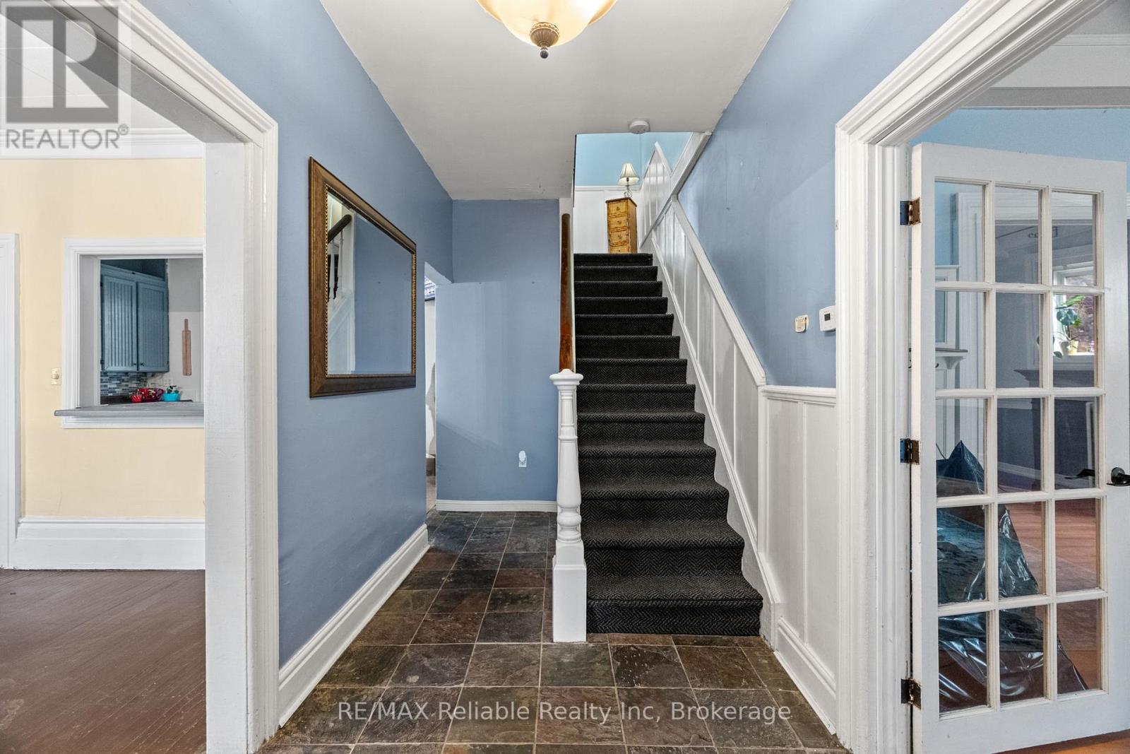 112 Goderich Street W, Huron East, Ontario  N0K 1W0 - Photo 6 - X12956850