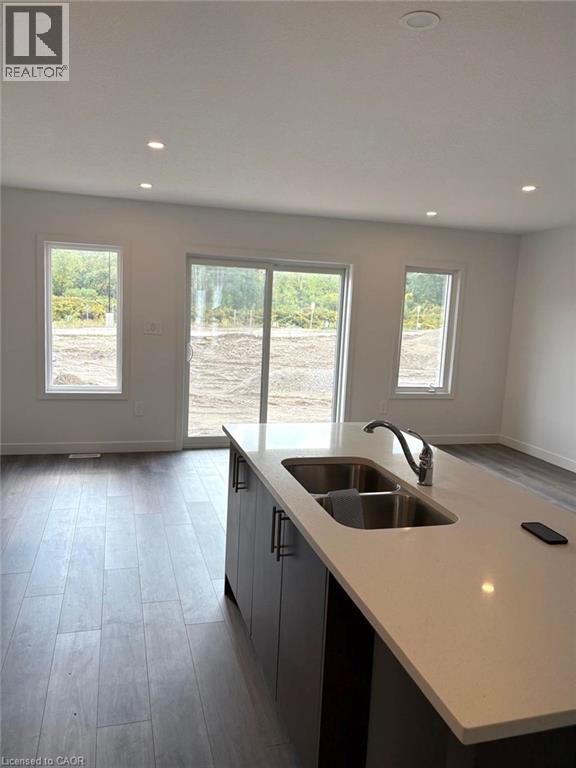 7 Pin Oak Common, Cambridge, Ontario  N1S 0G3 - Photo 7 - 40817618