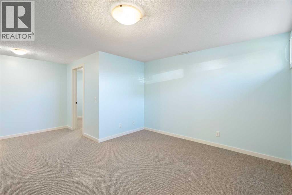 5 Bridlecrest Court SW, Calgary, Alberta  T2Y 5J3 - Photo 32 - A2296022