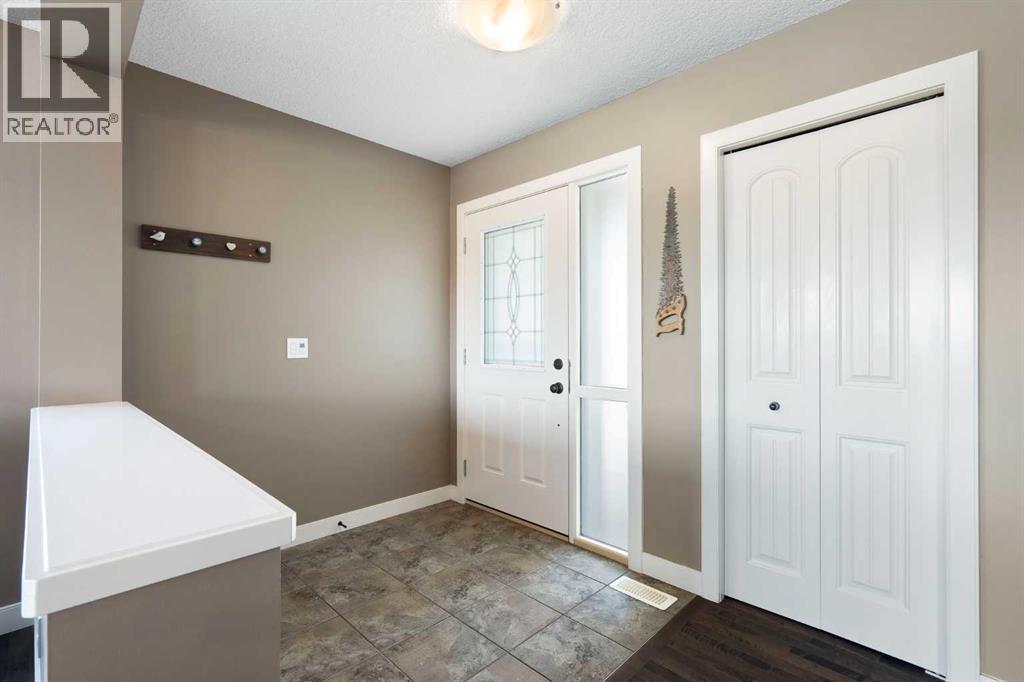 5 Bridlecrest Court SW, Calgary, Alberta  T2Y 5J3 - Photo 18 - A2296022