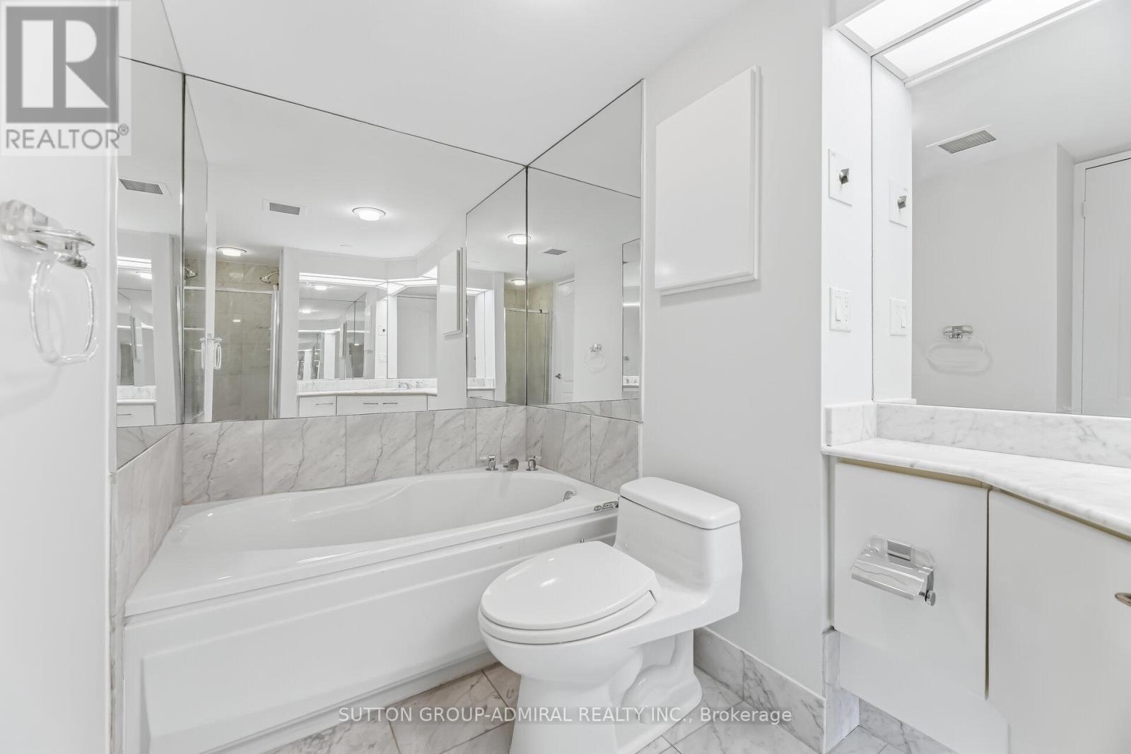 #3413 - 38 Elm Street, Toronto (Bay Street Corridor), Ontario  M5G 2K5 - Photo 32 - C12956804