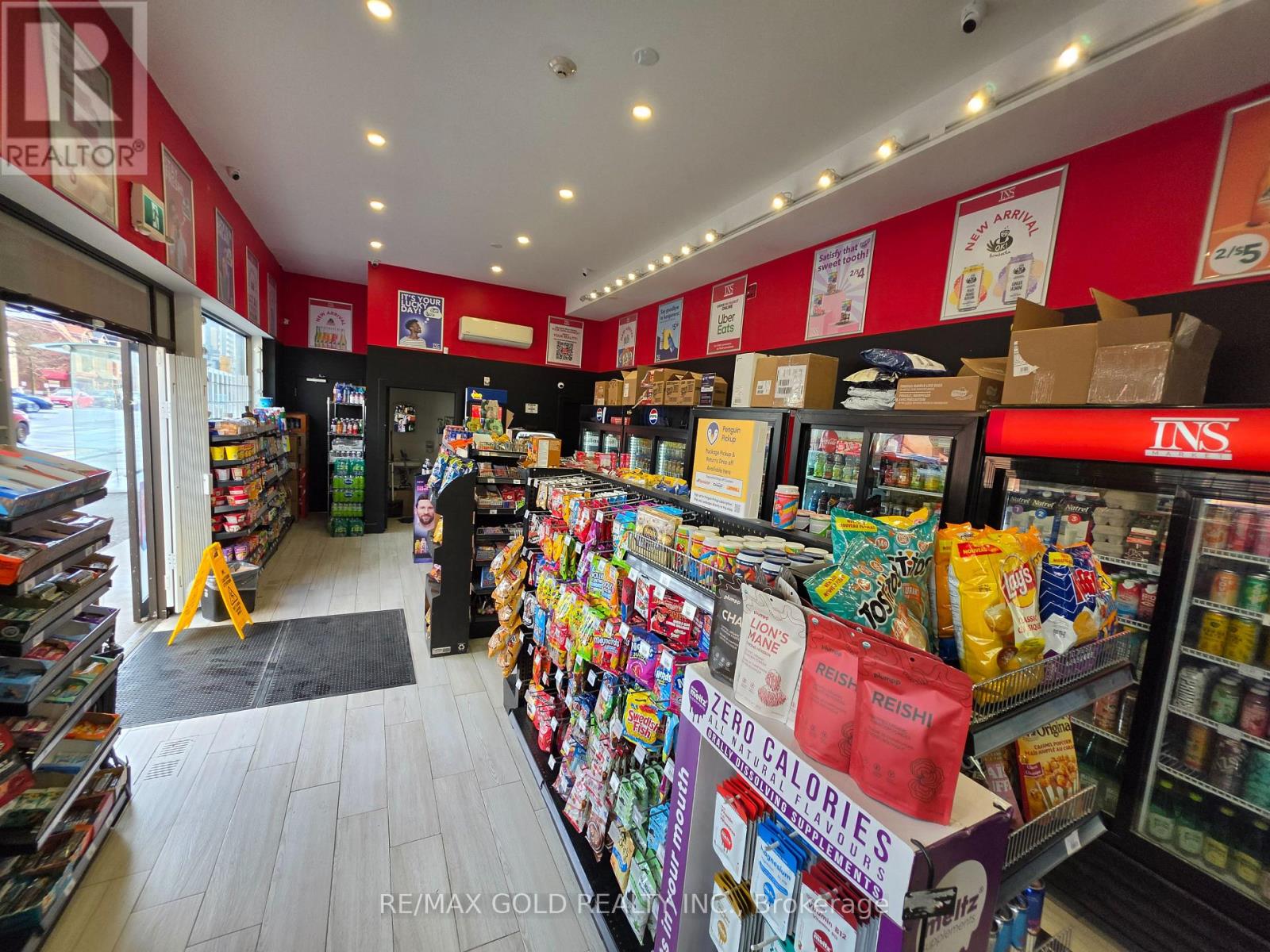 142 Avenue Road, Toronto (Casa Loma), Ontario  M5R 2H6 - Photo 5 - C12956842