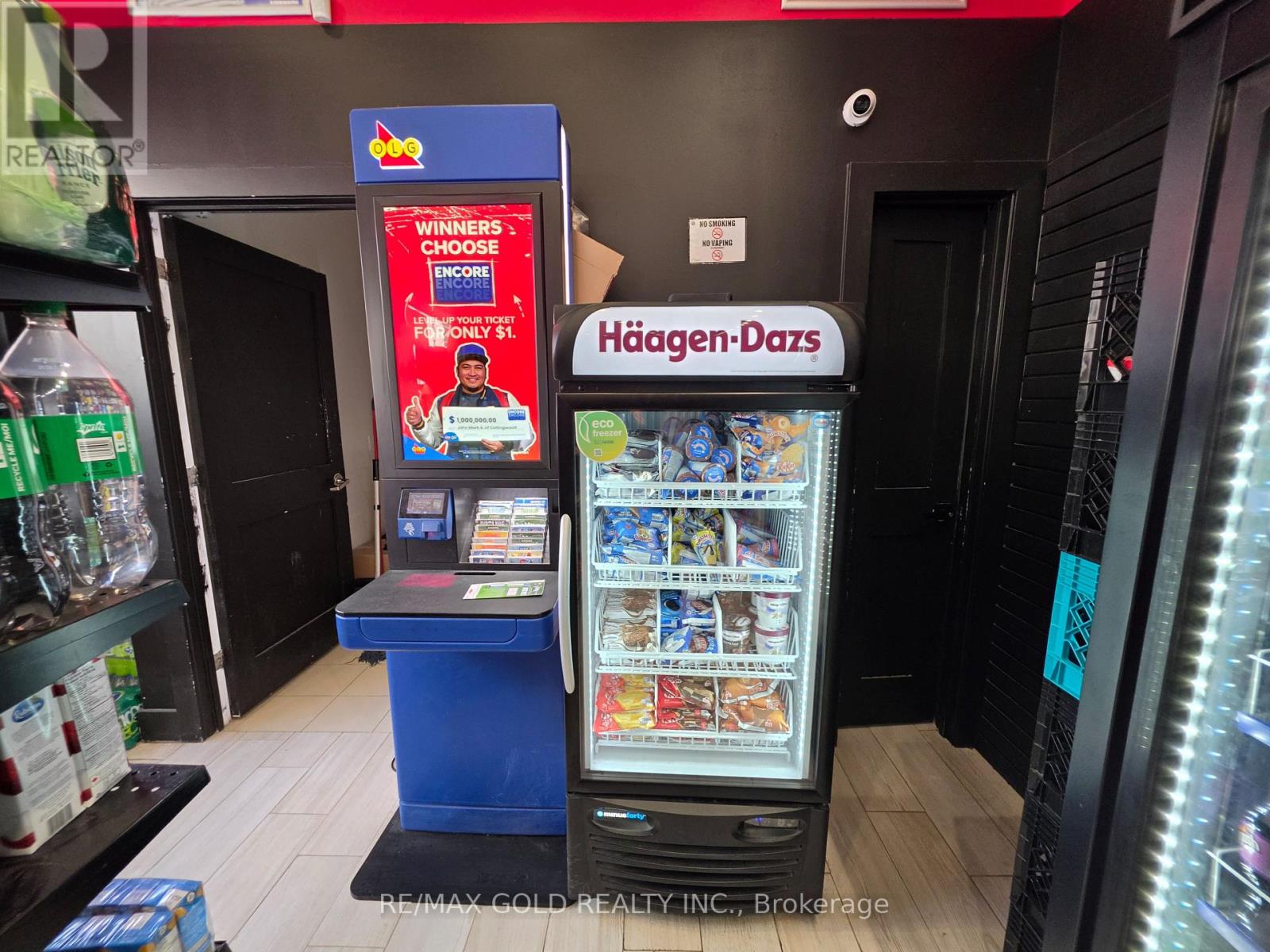 142 Avenue Road, Toronto (Casa Loma), Ontario  M5R 2H6 - Photo 8 - C12956842