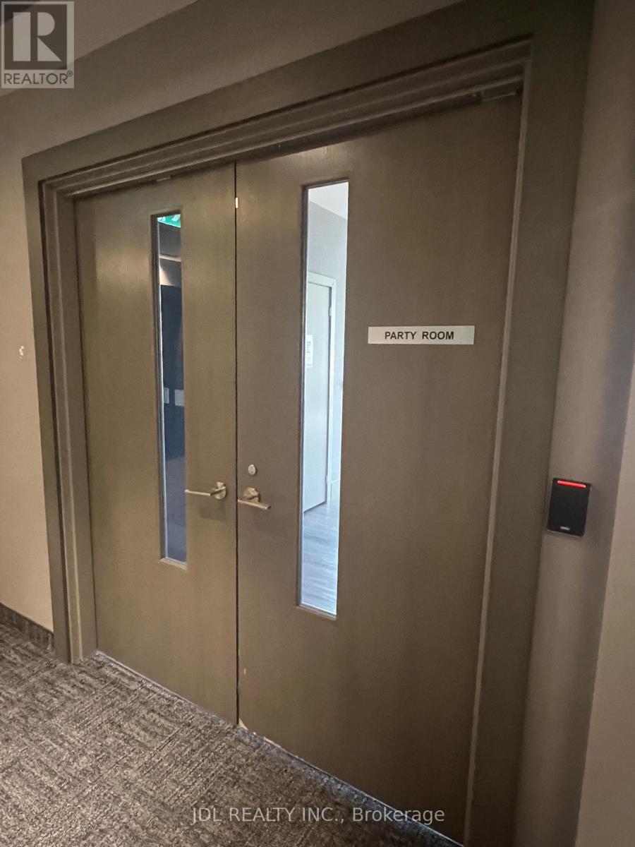 1608 - 181 Bedford Avenue N, Toronto (Annex), Ontario  M5R 0C2 - Photo 13 - C12956890