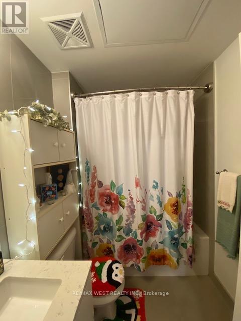 1202 - 30 Baseball Place, Toronto (South Riverdale), Ontario  M4M 0E8 - Photo 11 - E12956854