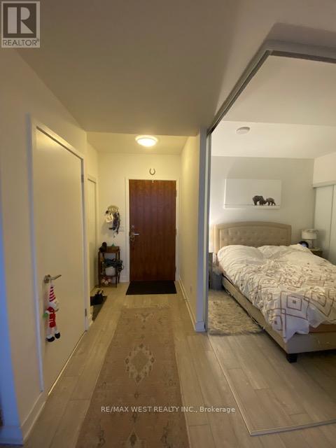 1202 - 30 Baseball Place, Toronto (South Riverdale), Ontario  M4M 0E8 - Photo 4 - E12956854