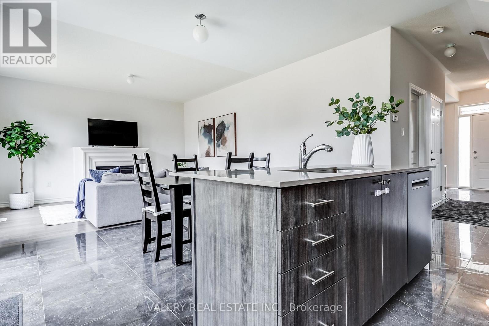 26 Sam Battaglia Crescent, Georgina, Ontario  L0E 1R0 - Photo 11 - N12956810