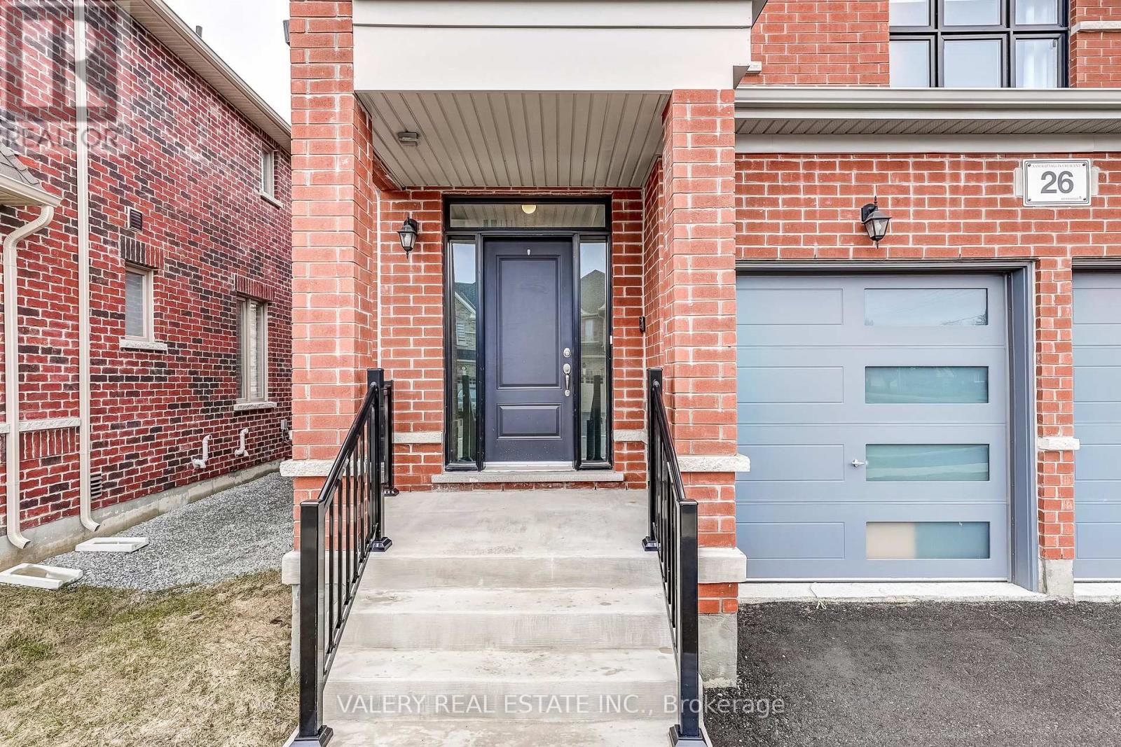 26 Sam Battaglia Crescent, Georgina, Ontario  L0E 1R0 - Photo 3 - N12956810