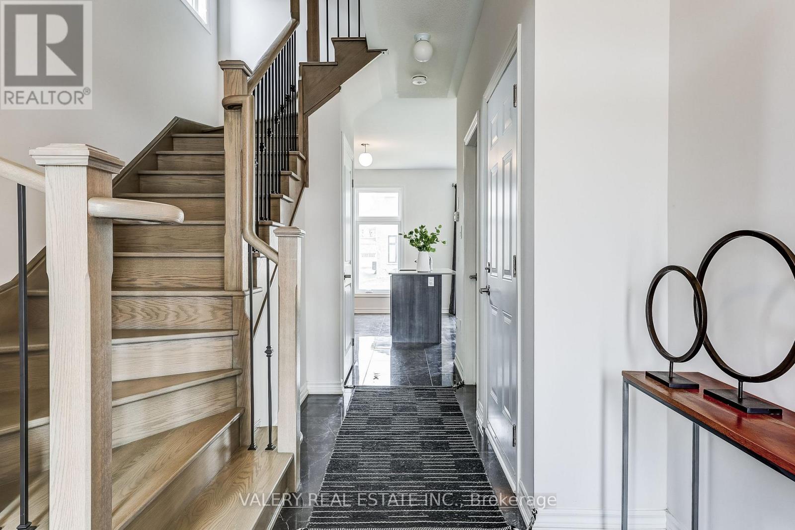 26 Sam Battaglia Crescent, Georgina, Ontario  L0E 1R0 - Photo 5 - N12956810