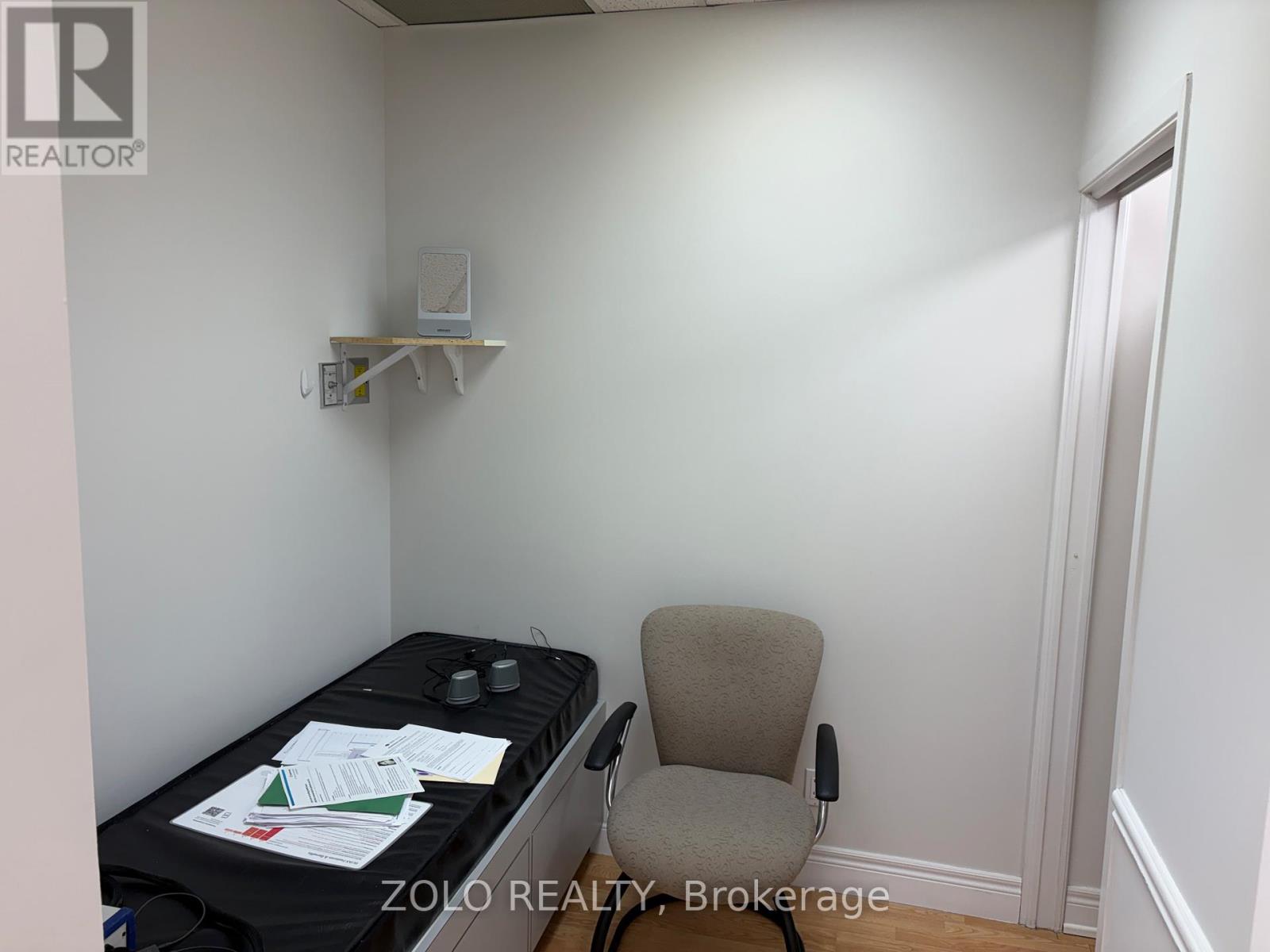 4600 Highway 7 W, Vaughan (Vaughan Corporate Centre), Ontario  L4L 4Y7 - Photo 8 - N12956872