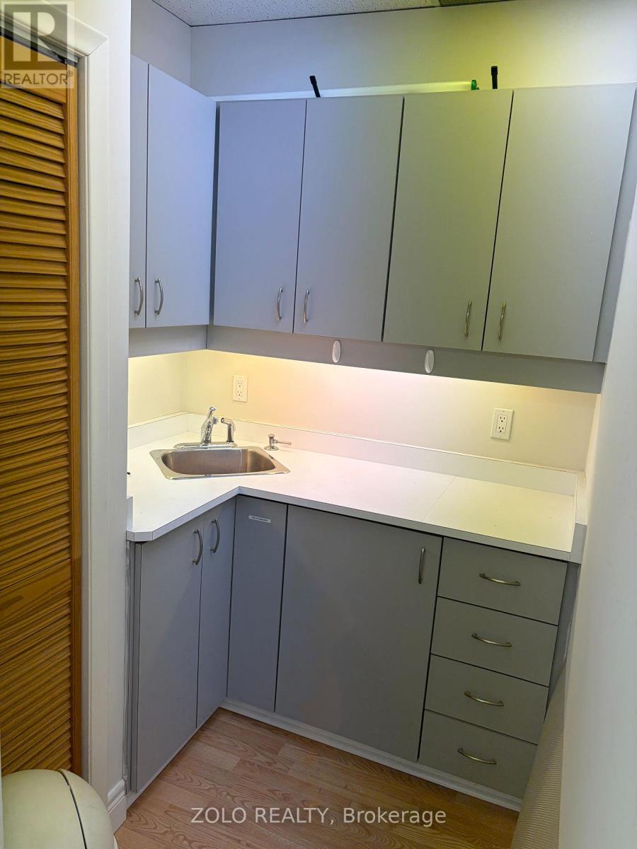 4600 Highway 7 W, Vaughan (Vaughan Corporate Centre), Ontario  L4L 4Y7 - Photo 9 - N12956872