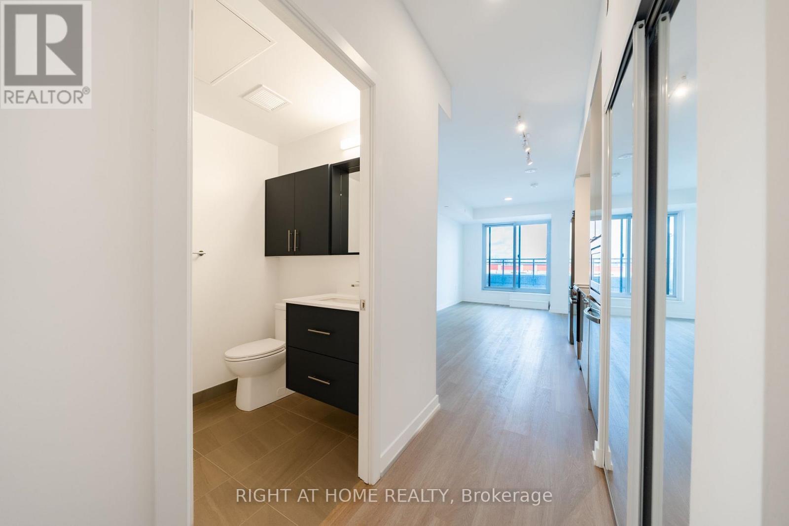 211 - 9751 Markham Road, Markham, Ontario L6E 0W3 - Photo 3 - N12956880