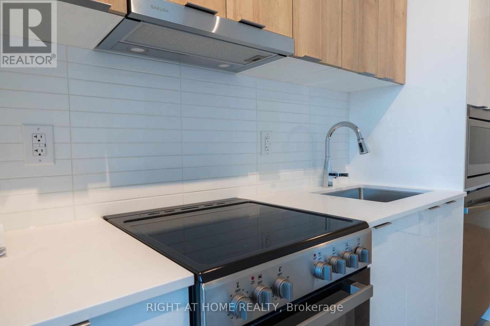 211 - 9751 Markham Road, Markham, Ontario L6E 0W3 - Photo 8 - N12956880