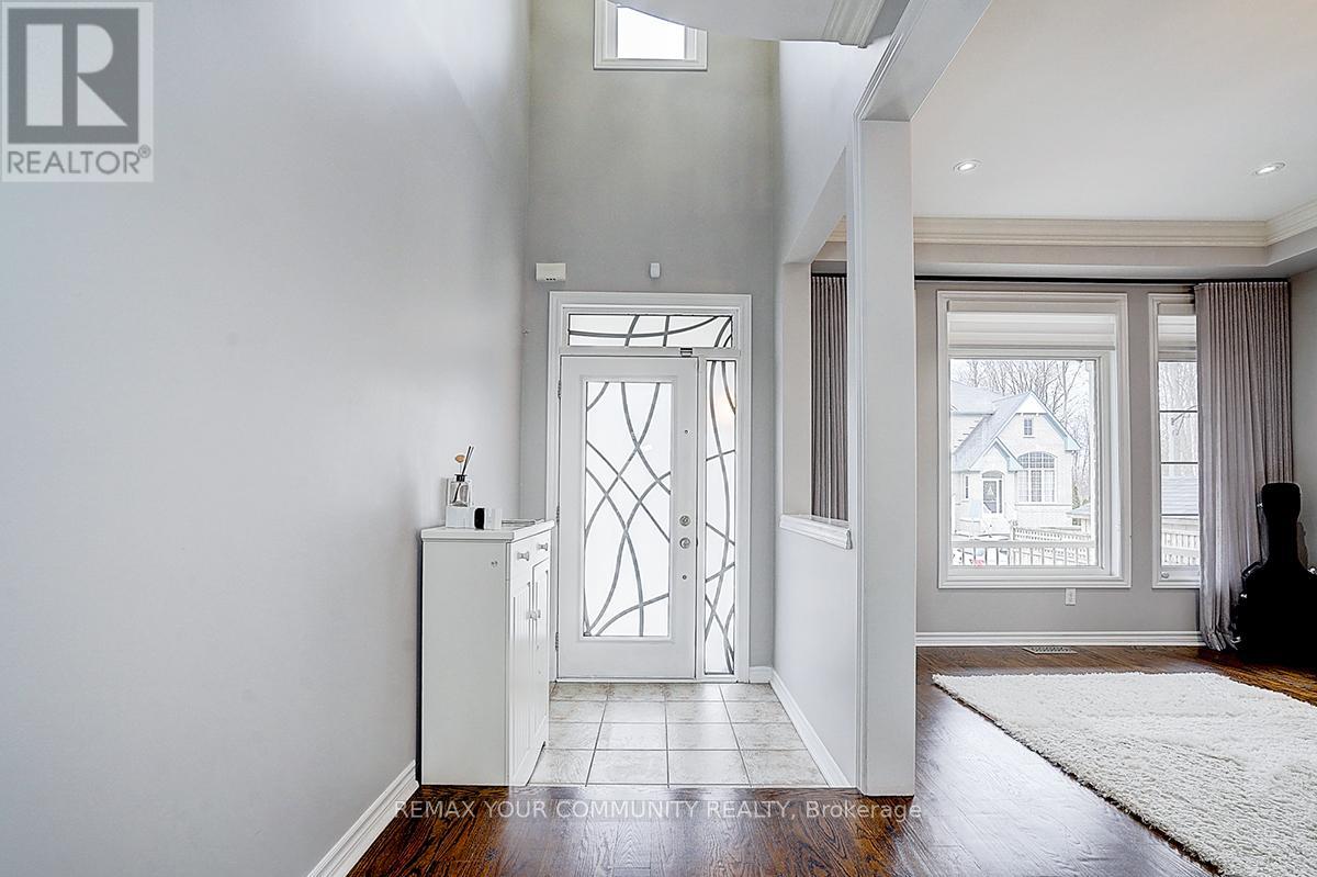 160 Maria Road, Markham, Ontario  L6E 0L9 - Photo 2 - N12956884