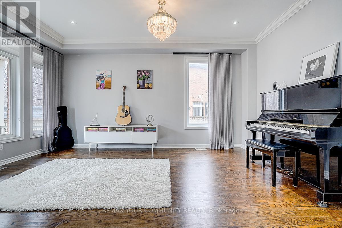 160 Maria Road, Markham, Ontario  L6E 0L9 - Photo 9 - N12956884