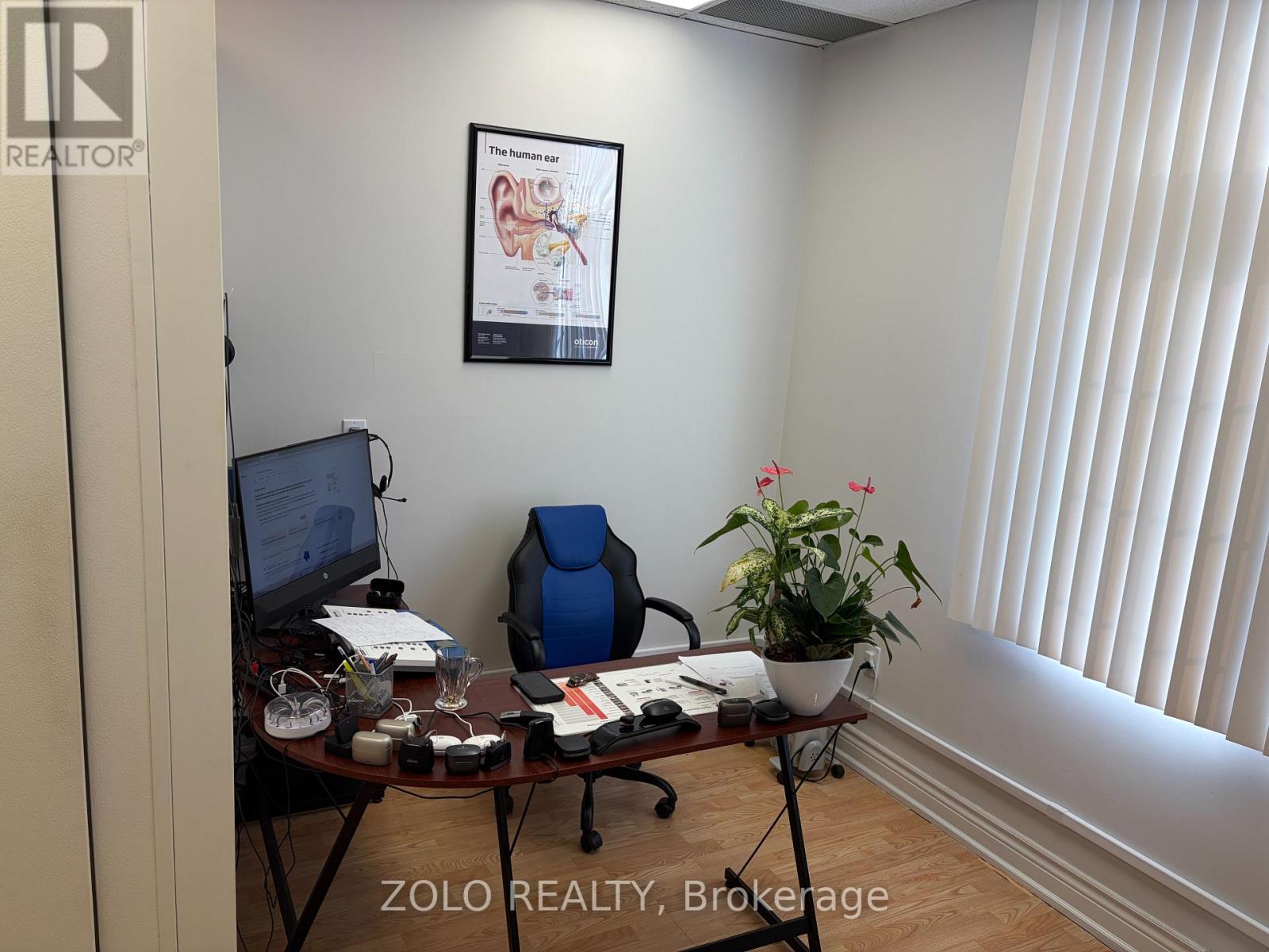 210 - 4600 Highway 7 W, Vaughan, Ontario  L4L 4Y7 - Photo 13 - N12956886