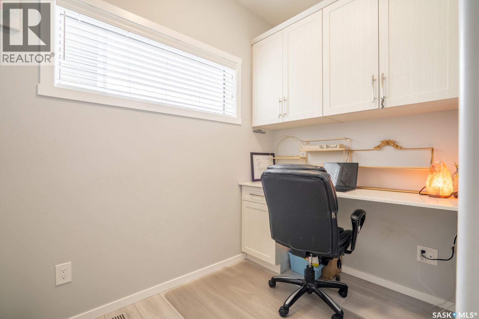 5144 Green Crescent, Regina, Saskatchewan  S4V 3S9 - Photo 18 - SK032041