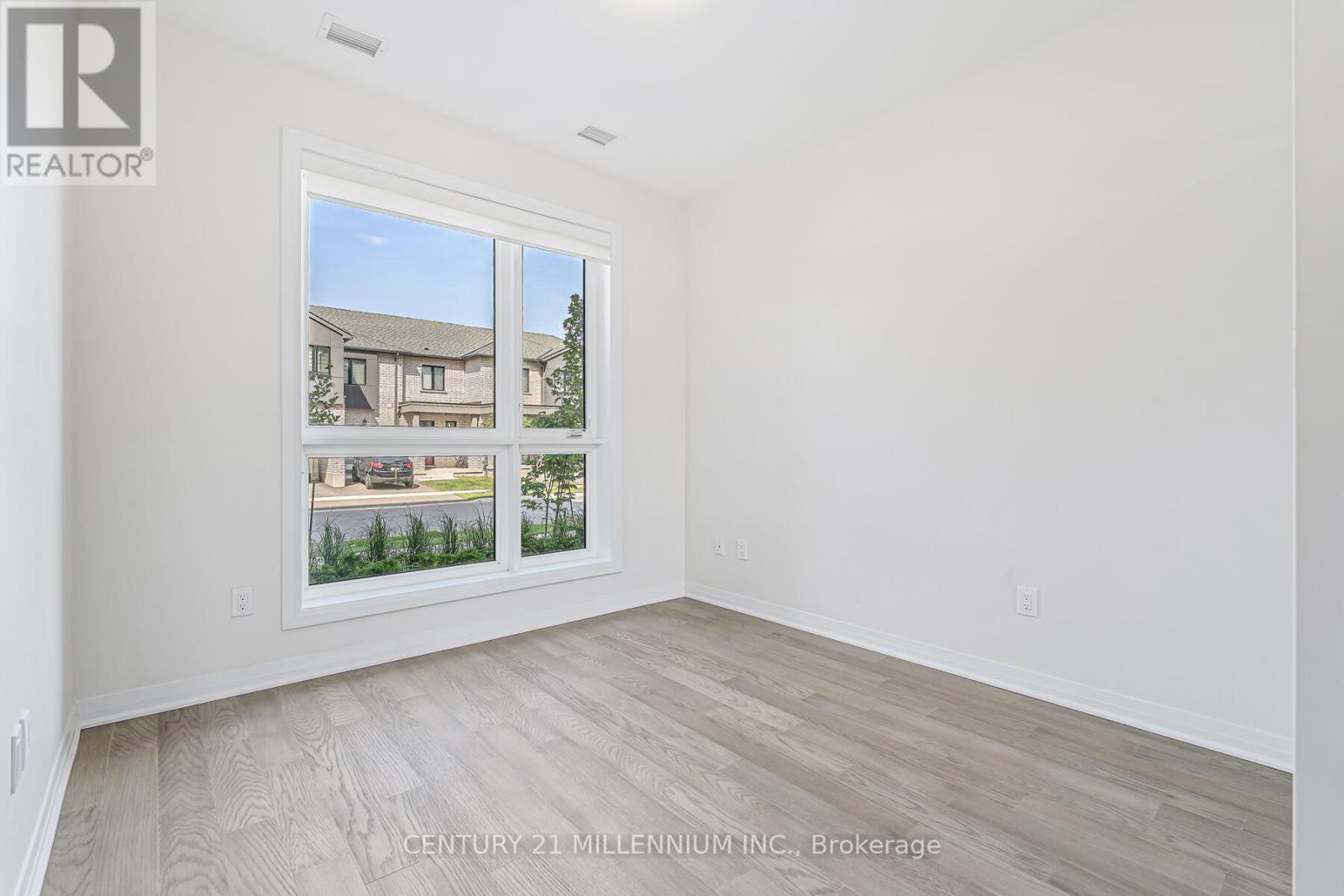 105 - 460 Gordon Krantz Avenue, Milton, Ontario  L9T 1Z2 - Photo 16 - W12910742