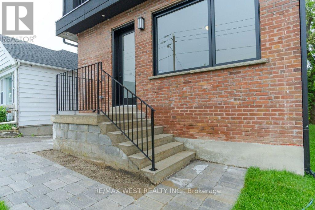 63 Lonborough Avenue, Toronto, Ontario  M6M 1X2 - Photo 23 - W12953792