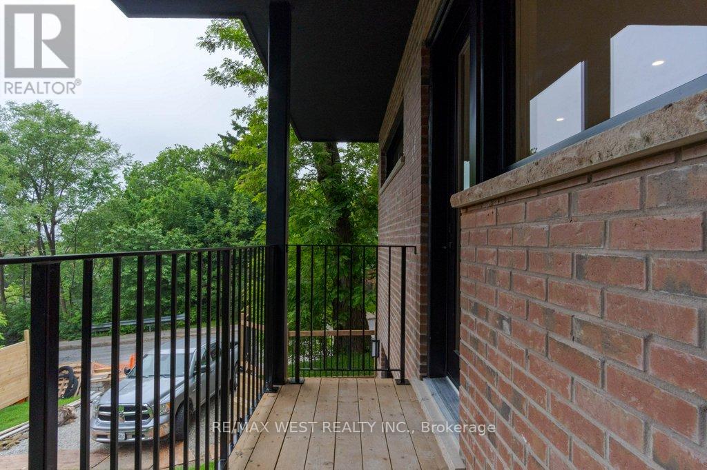 63 Lonborough Avenue, Toronto, Ontario  M6M 1X2 - Photo 12 - W12953792