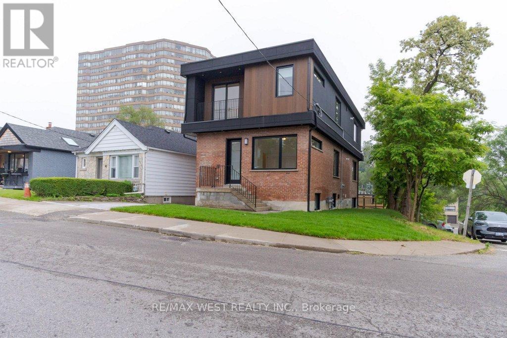 63 Lonborough Avenue, Toronto, Ontario  M6M 1X2 - Photo 25 - W12953792