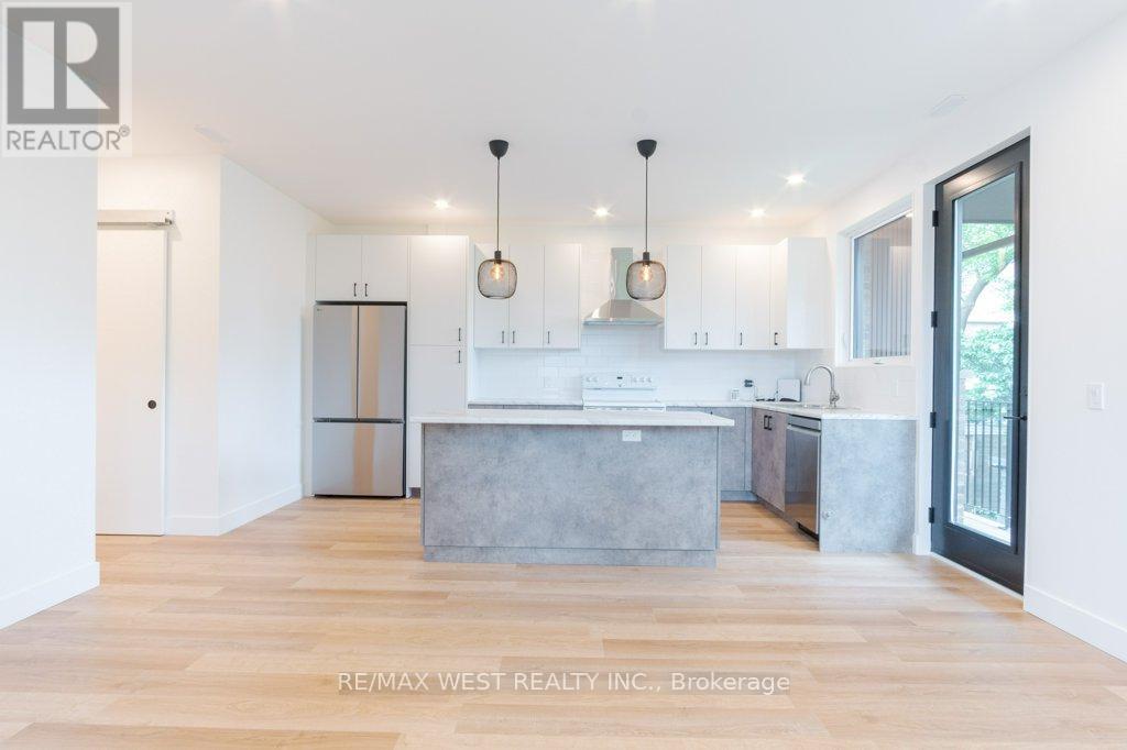 63 Lonborough Avenue, Toronto, Ontario  M6M 1X2 - Photo 7 - W12953792