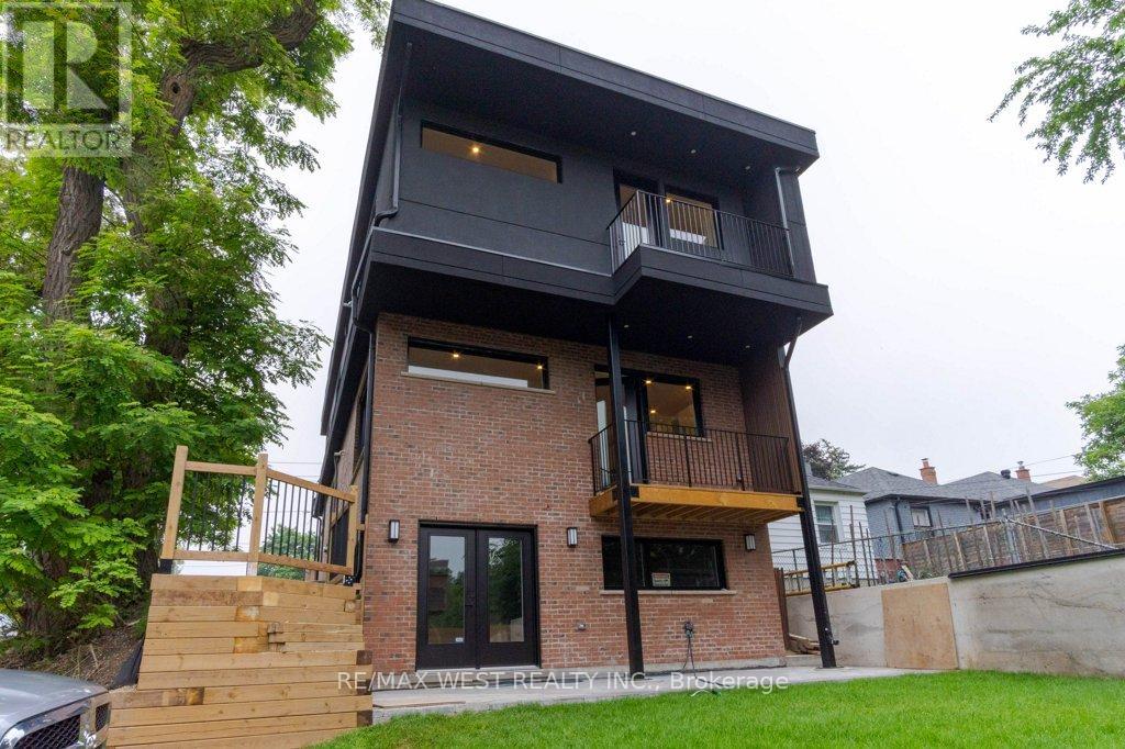 63 Lonborough Avenue, Toronto, Ontario  M6M 1X2 - Photo 26 - W12953792