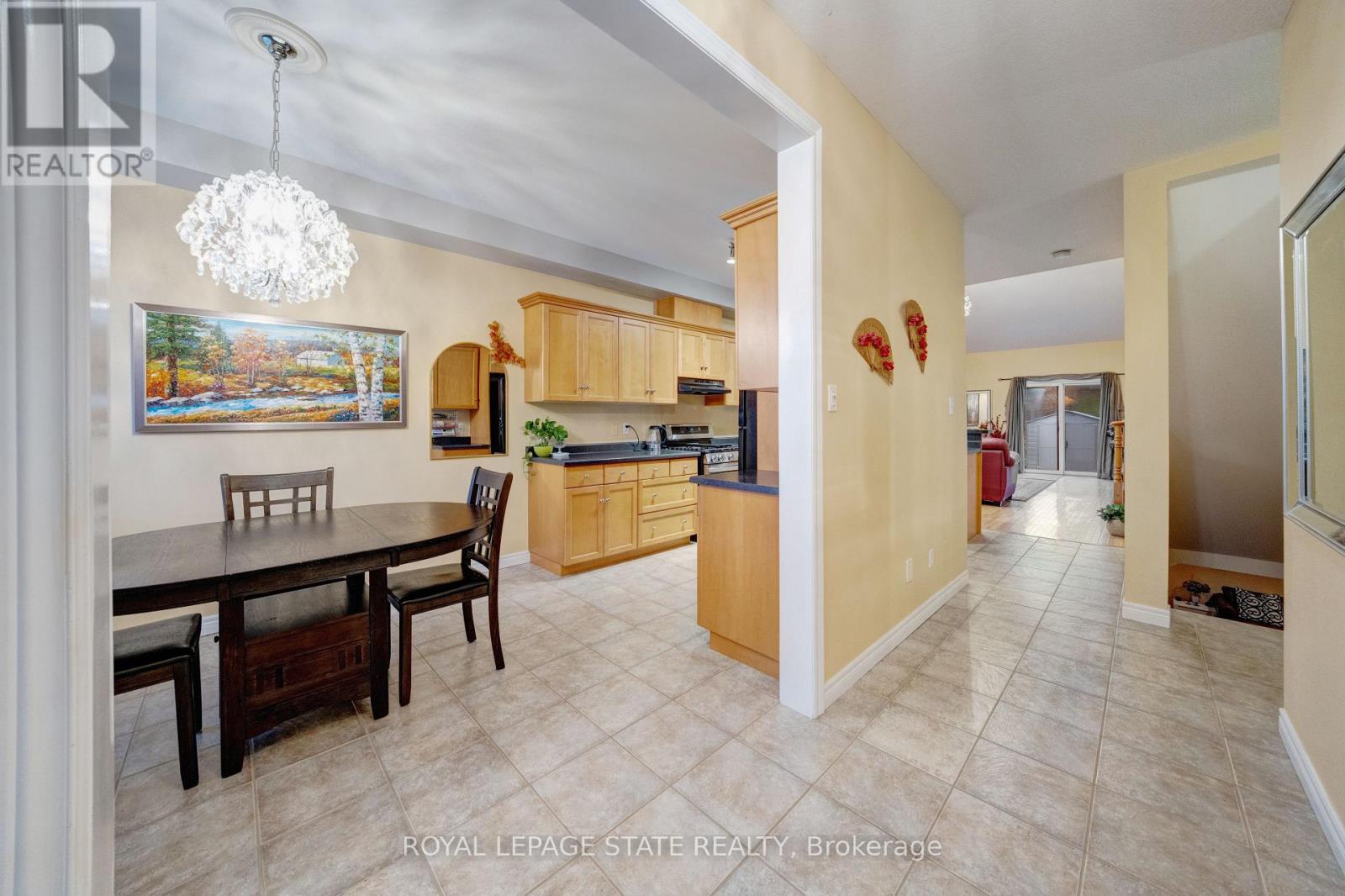 30 Conrad Place, Grimsby, Ontario  L3M 5S5 - Photo 10 - X12953416