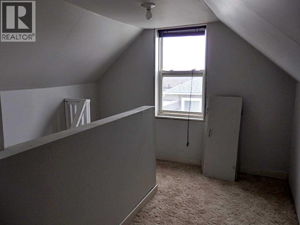 4618 52 Avenue, Vermilion, Alberta  T9X 1S1 - Photo 11 - A2298887