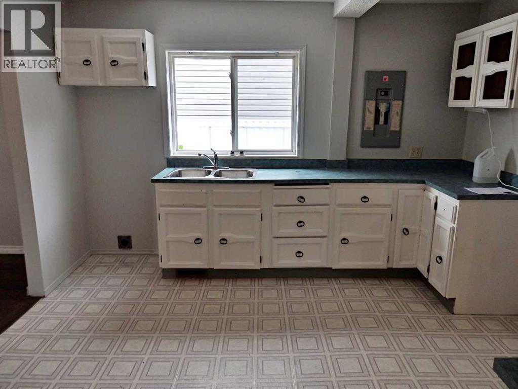 4618 52 Avenue, Vermilion, Alberta  T9X 1S1 - Photo 15 - A2298887