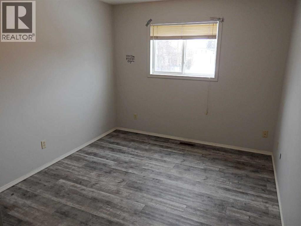 4618 52 Avenue, Vermilion, Alberta  T9X 1S1 - Photo 9 - A2298887