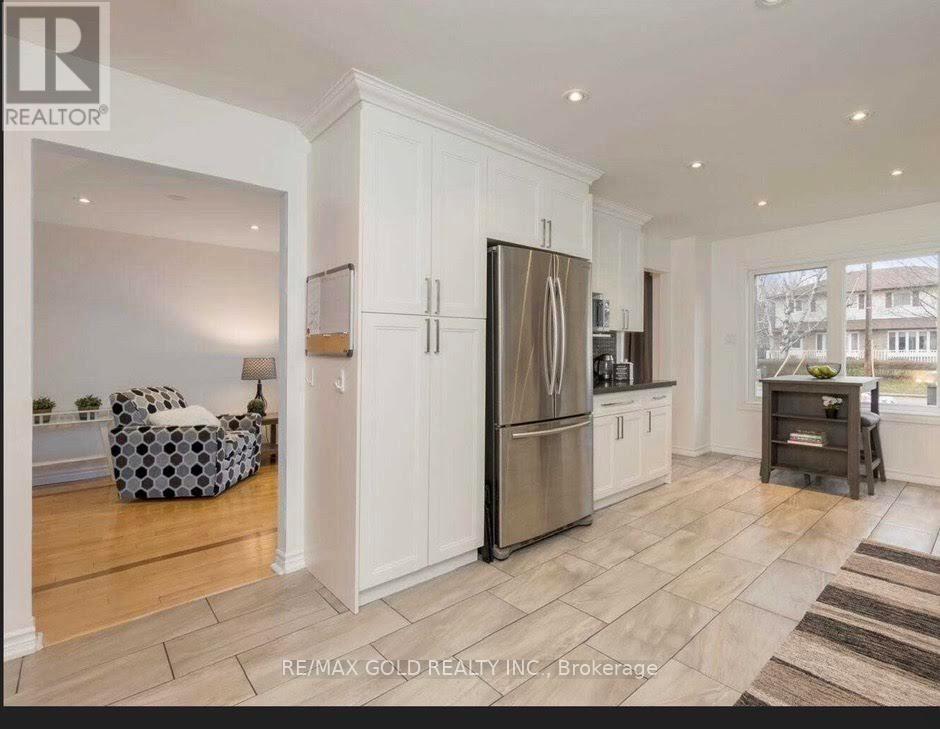 59 Royce Avenue, Brampton, Ontario  L6Y 1J8 - Photo 6 - W12956838