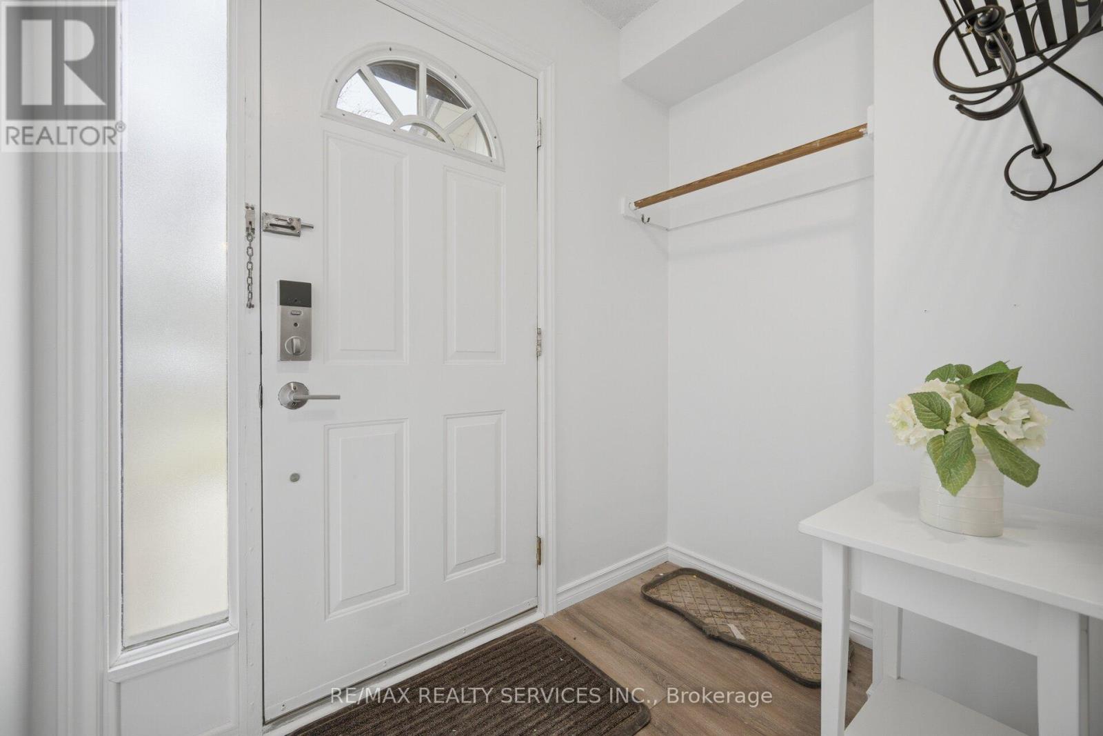 27 - 27 Dawson Crescent, Brampton, Ontario  L6V 3M5 - Photo 13 - W12956846