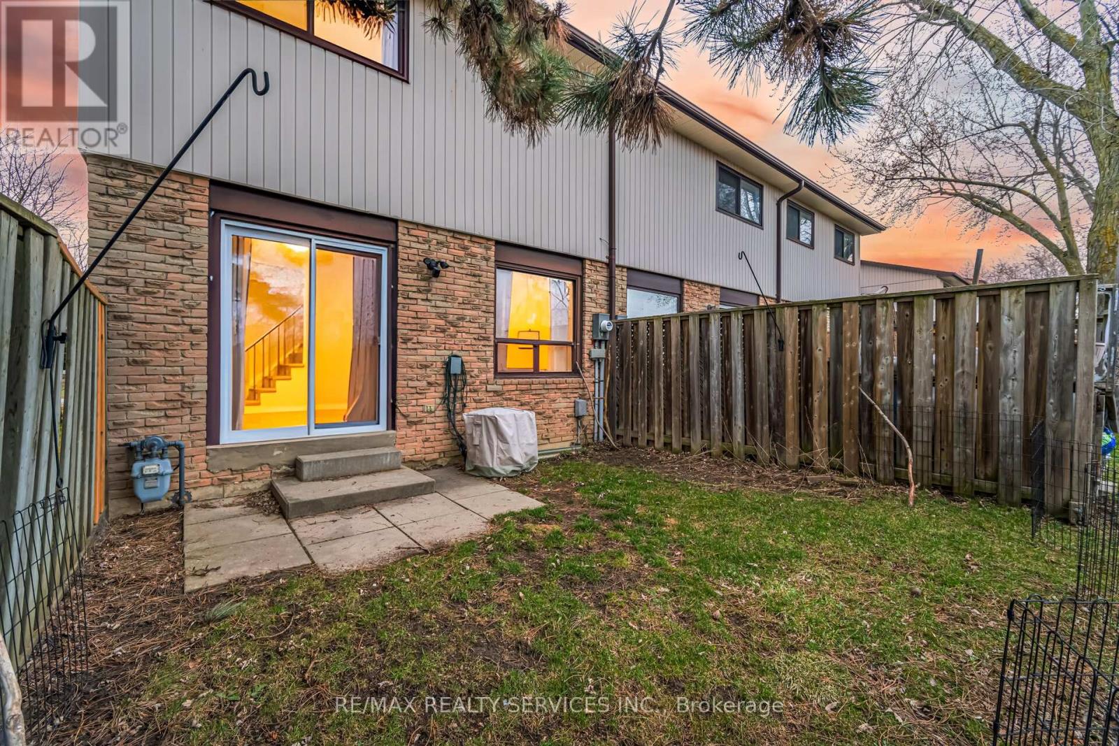 27 - 27 Dawson Crescent, Brampton, Ontario  L6V 3M5 - Photo 40 - W12956846