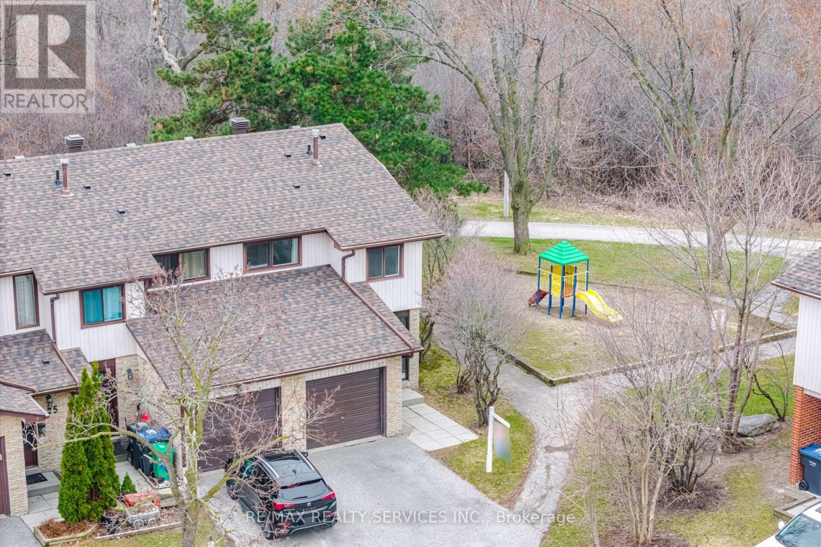 27 - 27 Dawson Crescent, Brampton, Ontario  L6V 3M5 - Photo 7 - W12956846