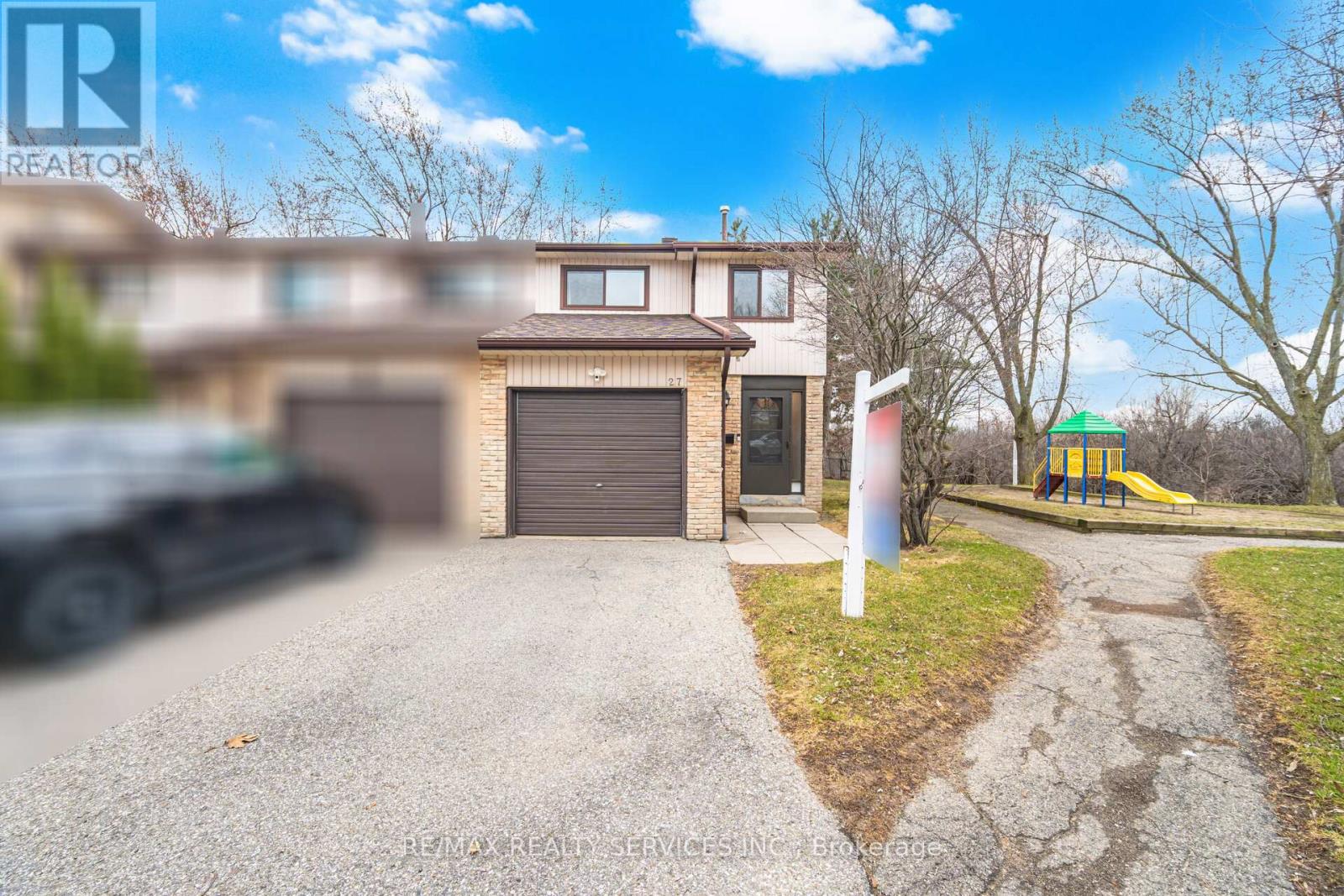 27 - 27 Dawson Crescent, Brampton, Ontario  L6V 3M5 - Photo 8 - W12956846