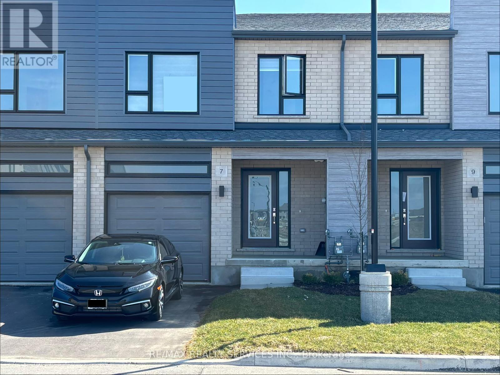 7 Pin Oak Common, Cambridge, Ontario  N1S 0G3 - Photo 1 - X12956808