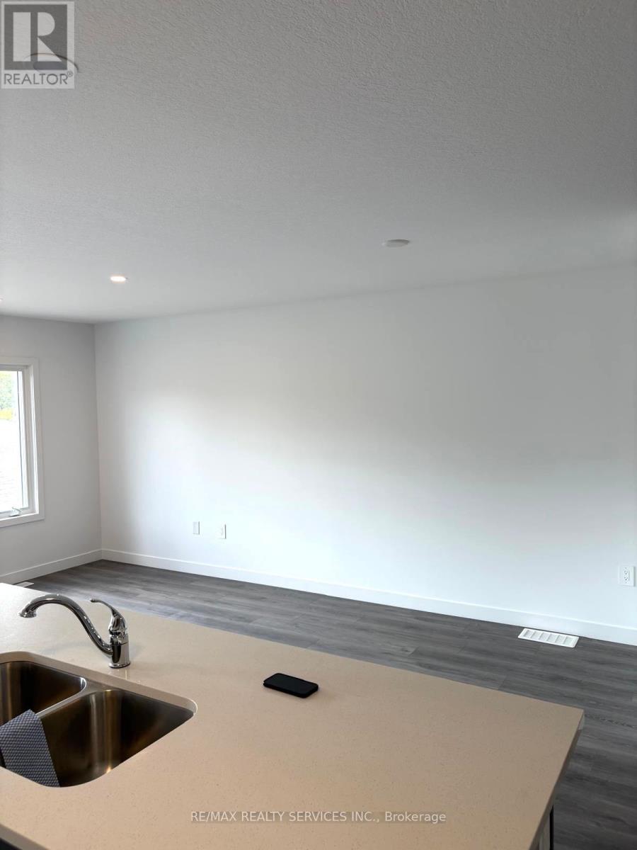 7 Pin Oak Common, Cambridge, Ontario  N1S 0G3 - Photo 10 - X12956808