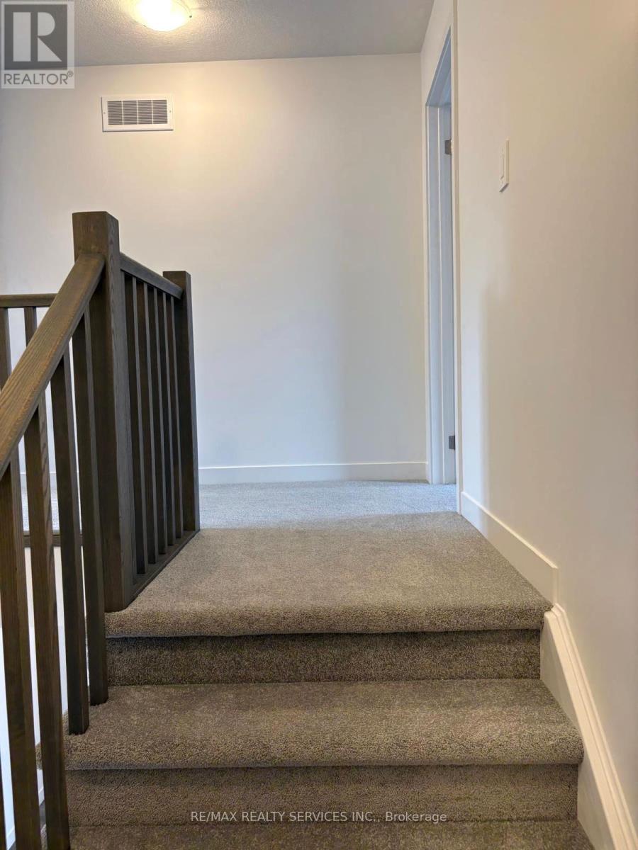 7 Pin Oak Common, Cambridge, Ontario  N1S 0G3 - Photo 12 - X12956808