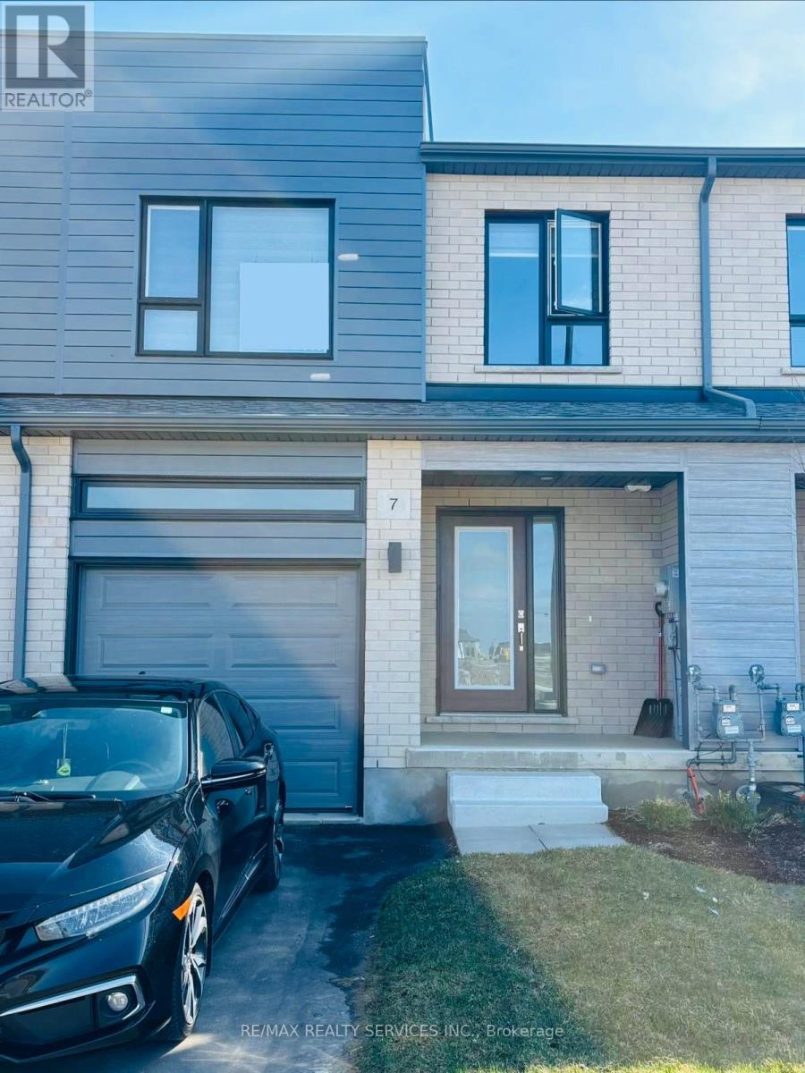 7 Pin Oak Common, Cambridge, Ontario  N1S 0G3 - Photo 3 - X12956808