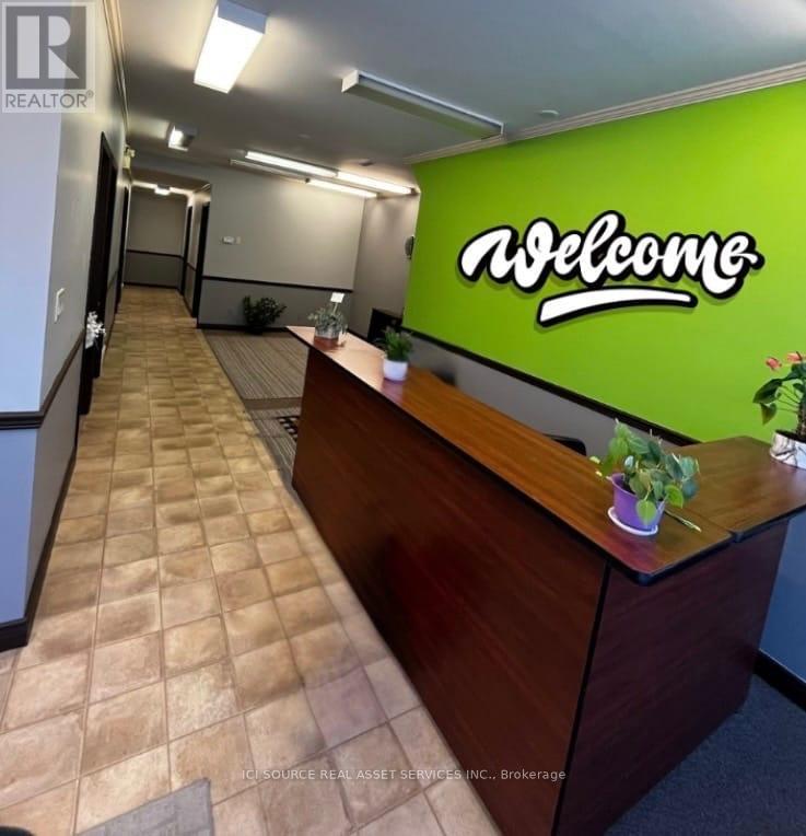 195 Wallace Avenue N, North Perth, Ontario  N4W 1K8 - Photo 2 - X12956856