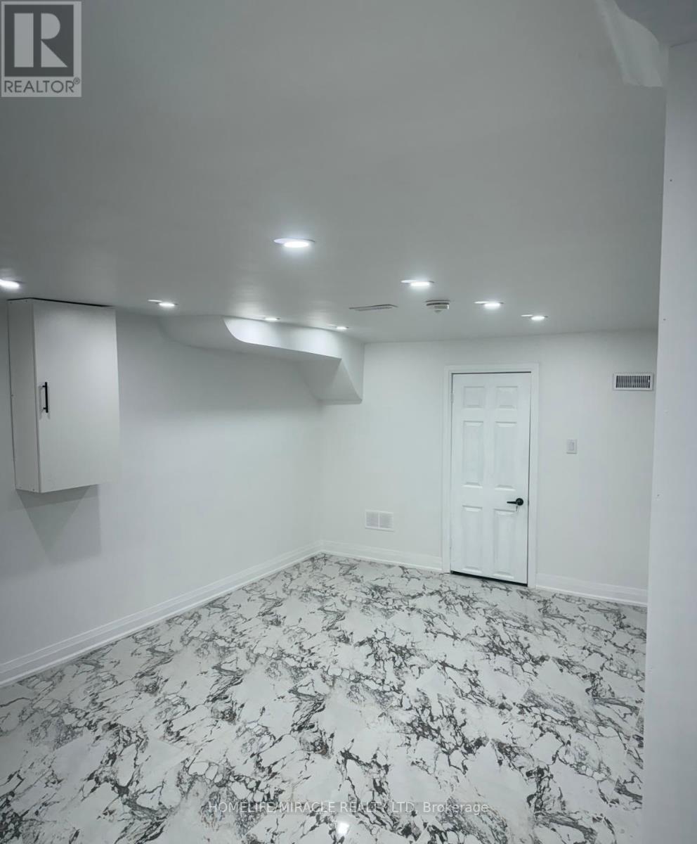 69 Southworth Street N, Welland, Ontario  L3B 1Y3 - Photo 10 - X12956860