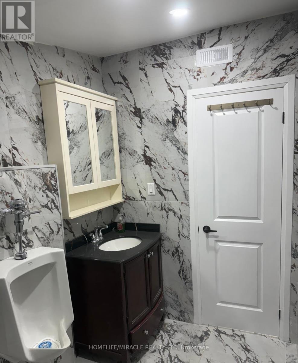 69 Southworth Street N, Welland, Ontario  L3B 1Y3 - Photo 15 - X12956860