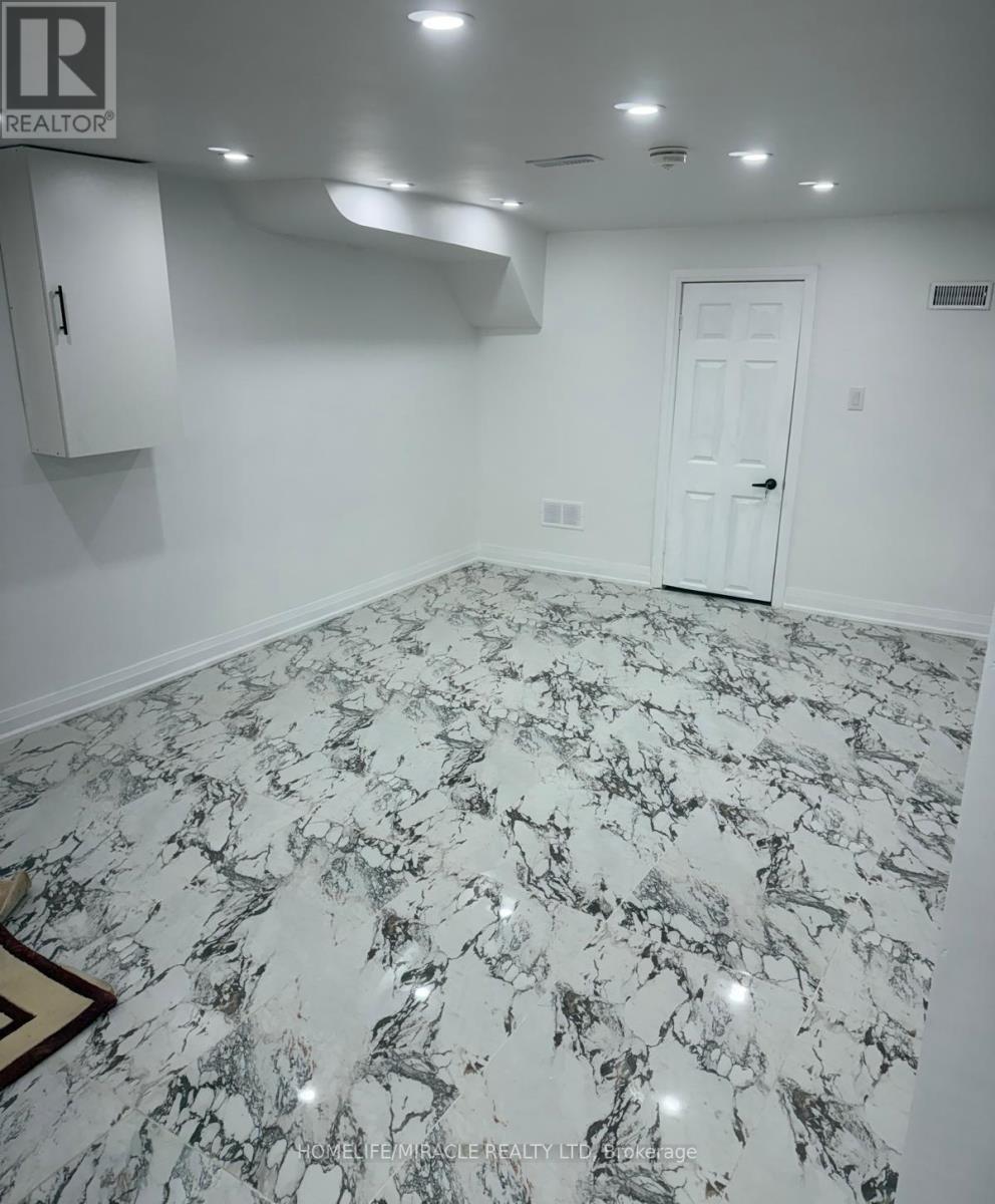 69 Southworth Street N, Welland, Ontario  L3B 1Y3 - Photo 24 - X12956860