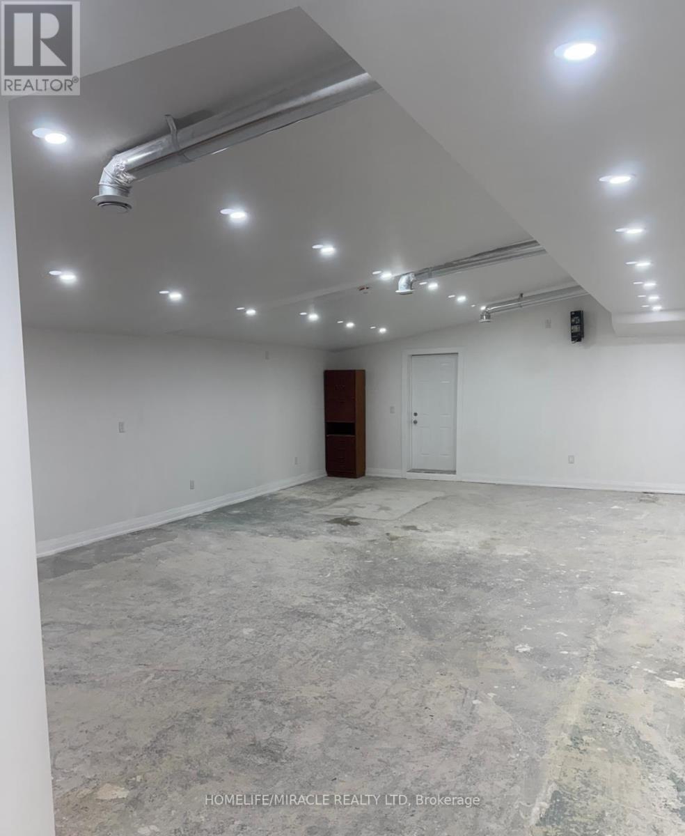 69 Southworth Street N, Welland, Ontario  L3B 1Y3 - Photo 30 - X12956860