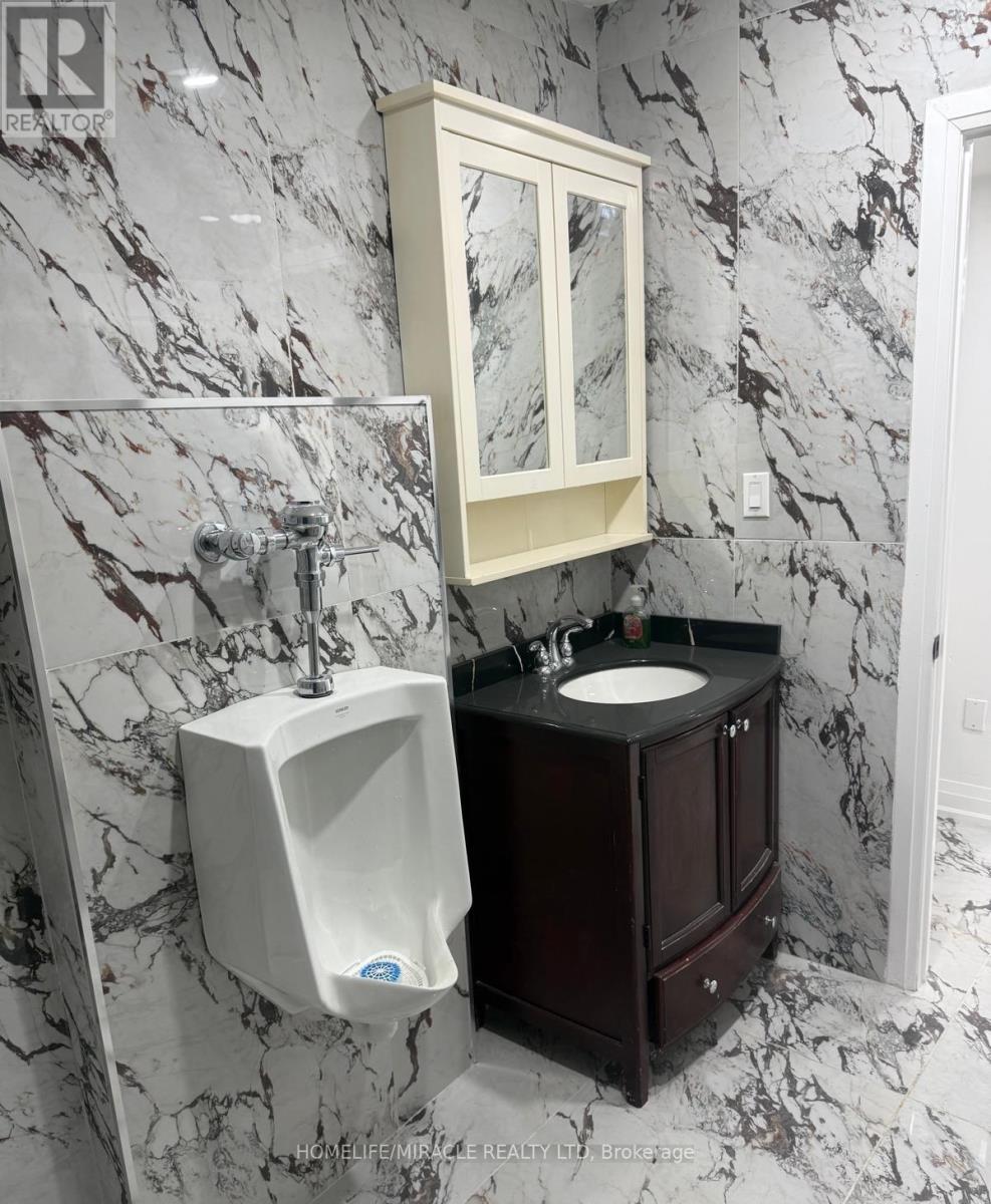 69 Southworth Street N, Welland, Ontario  L3B 1Y3 - Photo 46 - X12956860