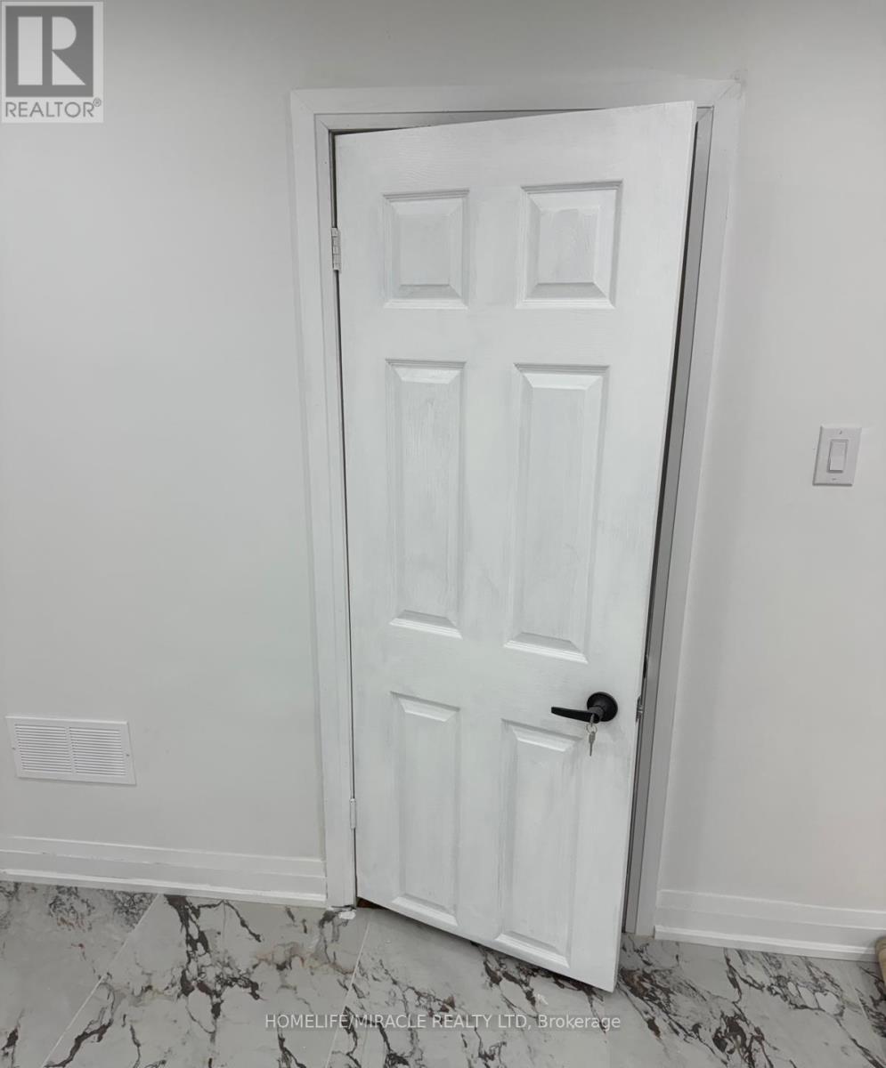 69 Southworth Street N, Welland, Ontario  L3B 1Y3 - Photo 8 - X12956860