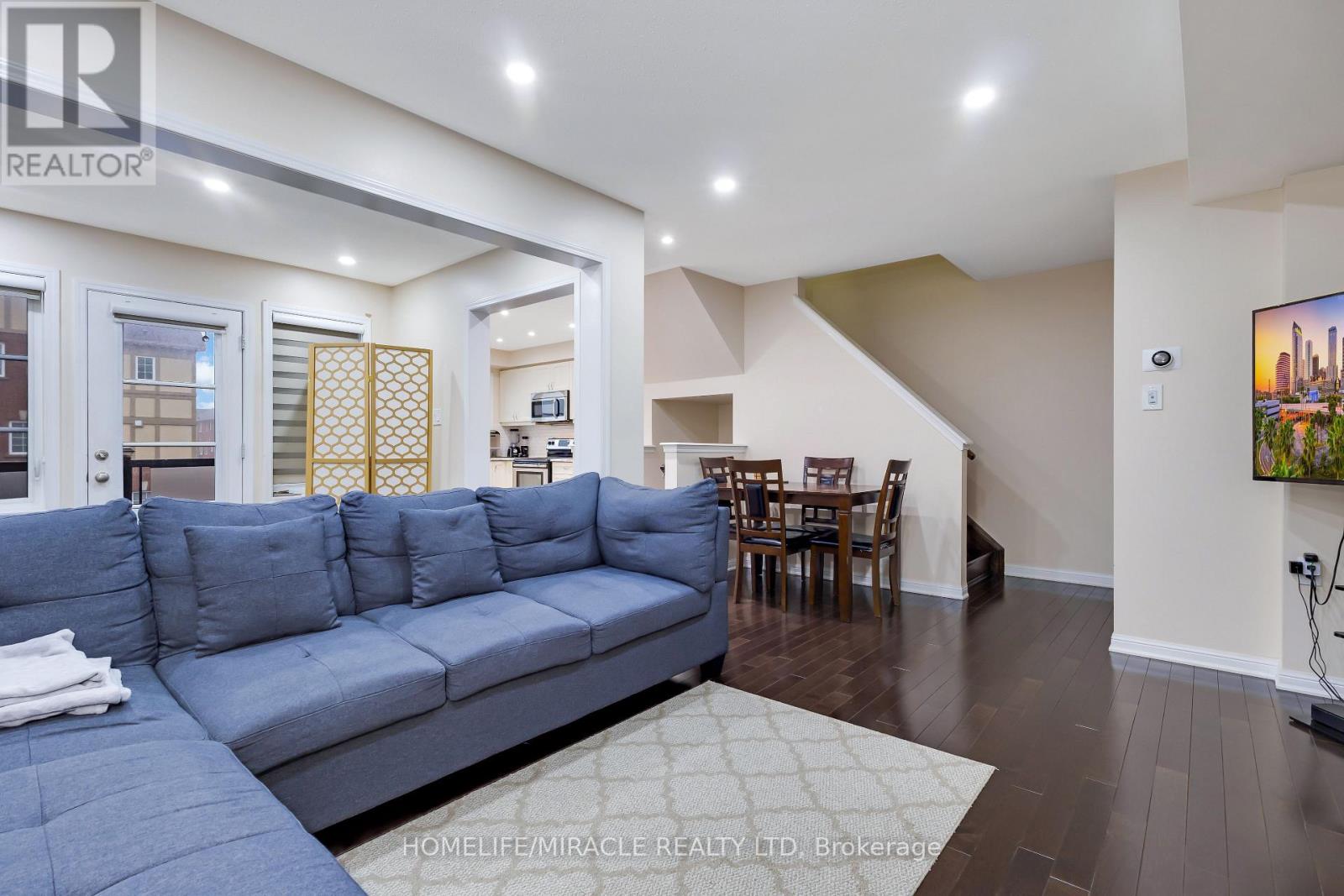 160 Baycliffe Crescent, Brampton, Ontario  L7A 3Z3 - Photo 14 - W12952958