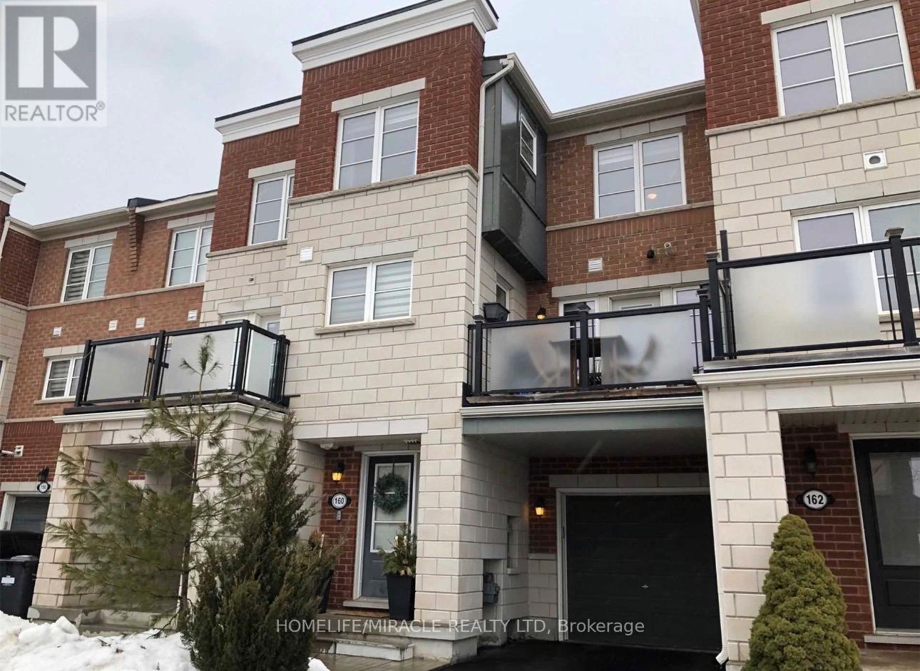 160 Baycliffe Crescent, Brampton, Ontario  L7A 3Z3 - Photo 2 - W12952958